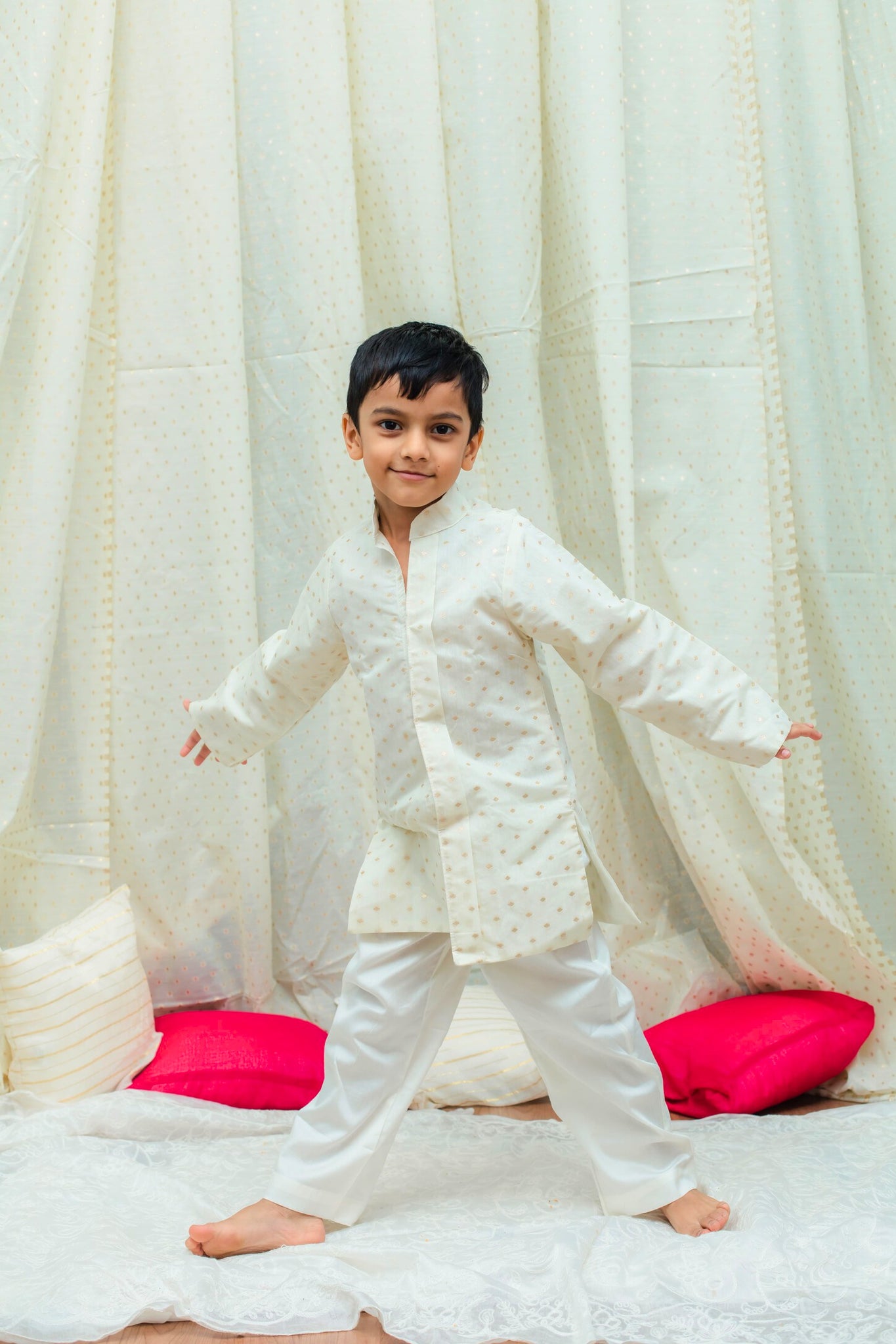 Ivory butti Kurta and pant set