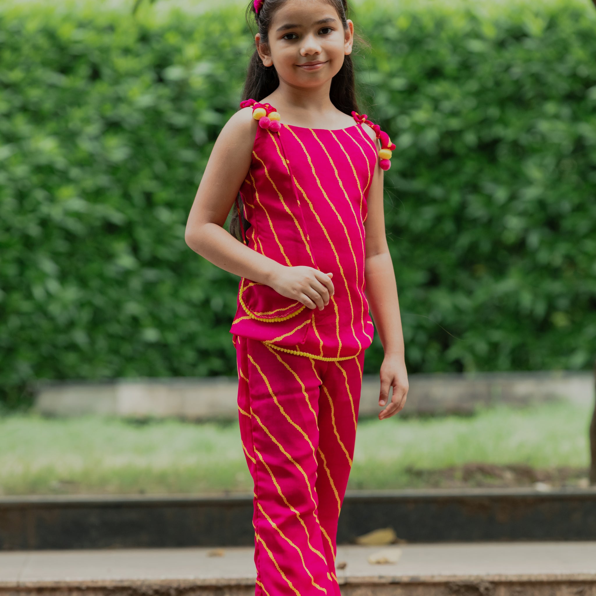 Pink Leheriya Printed Tie Up Strap Kurta And Pant Set