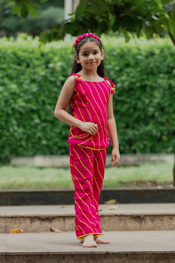Pink Leheriya Printed Tie Up Strap Kurta And Pant Set
