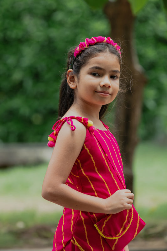 Pink Leheriya Printed Tie Up Strap Kurta And Pant Set