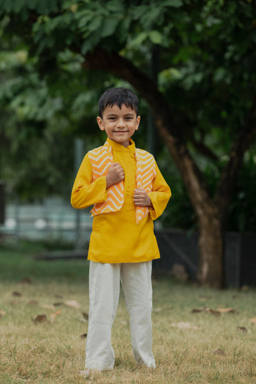 Yellow Collared Neck Kurta With Waves Printed Jacket And Off White Pants