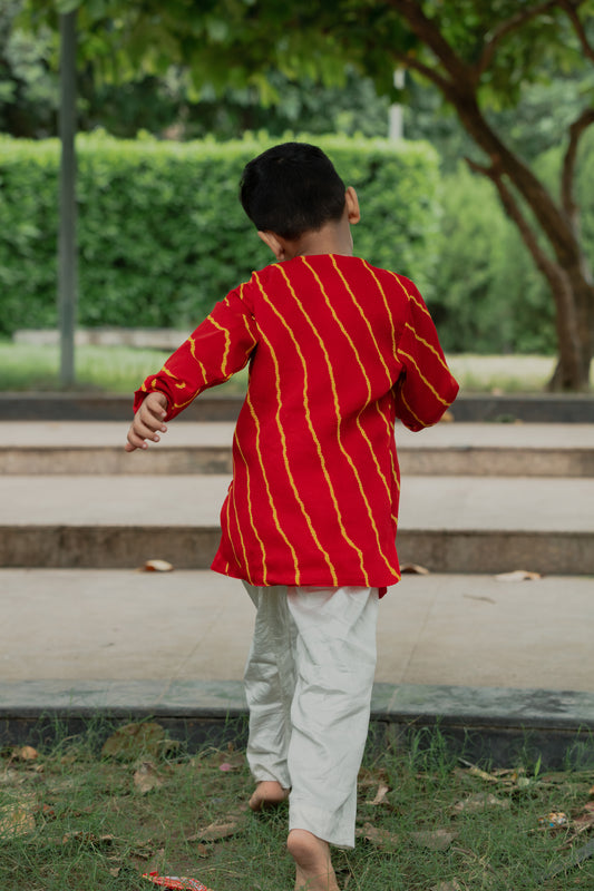 Red Leheriya Printed Round Neck Kurta And Off White Pants
