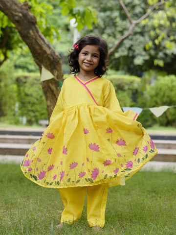 Yellow lotus kurti set