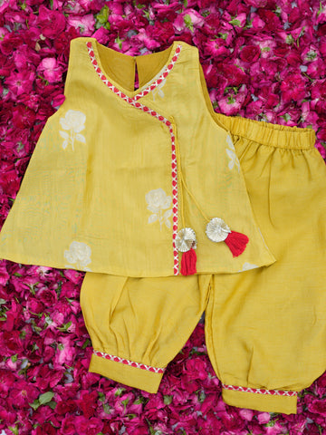 Yellow gold rose tunic with balloon pants