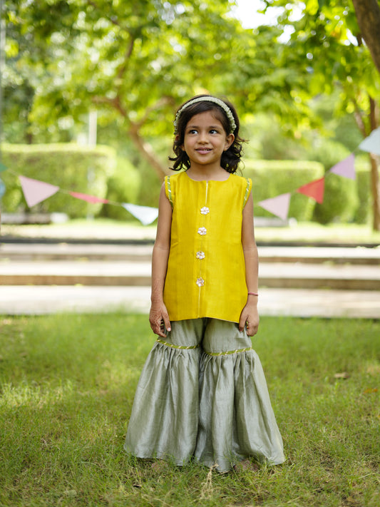 Munsell yellow gharara set