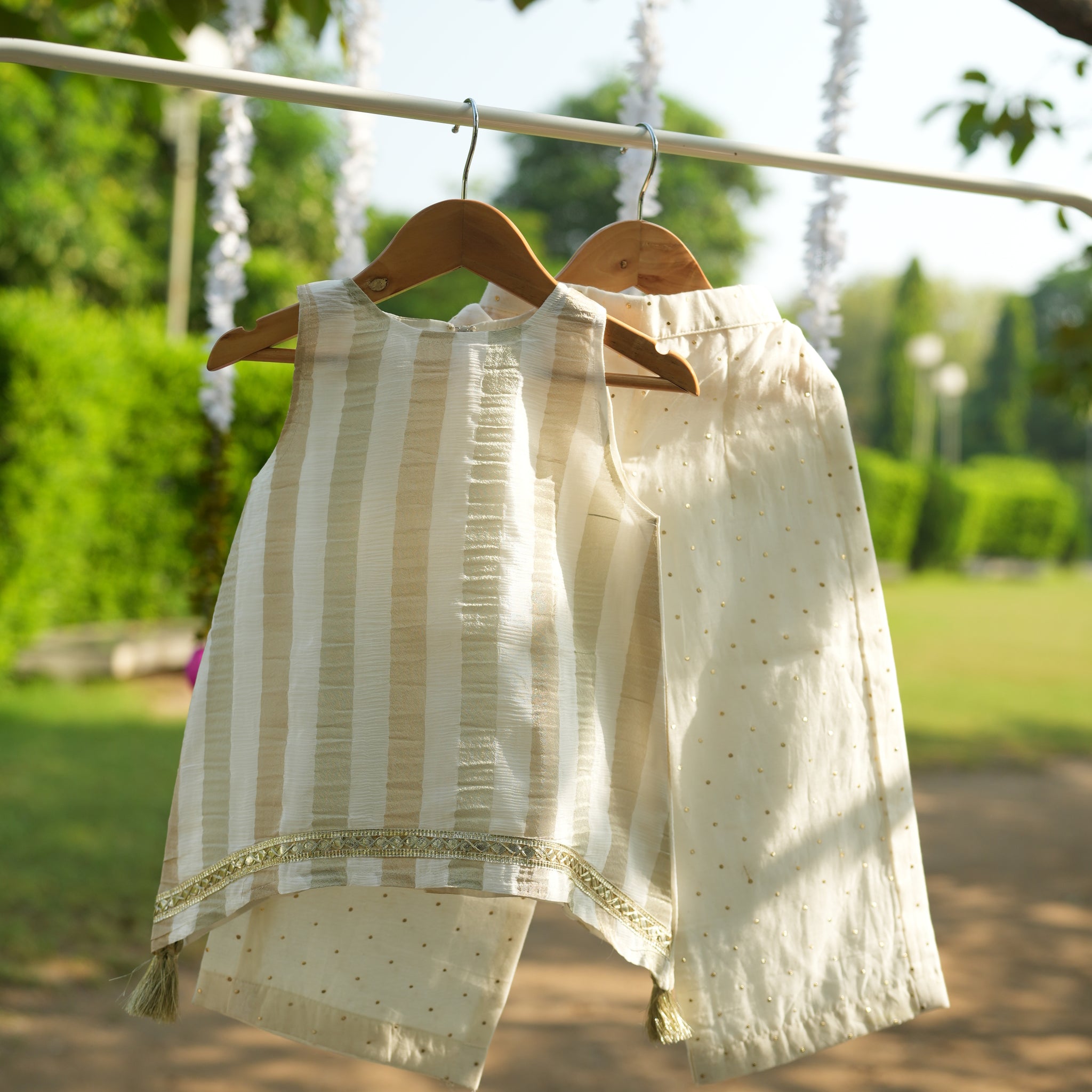 Off white stripes kids tunic set