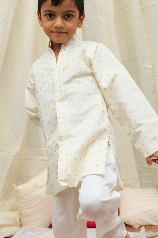 Ivory butti Kurta and pant set